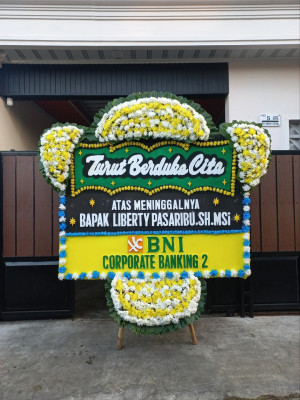 Papan Bunga Duka di Ledok