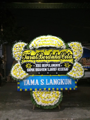 Papan Bunga Duka di Ledok